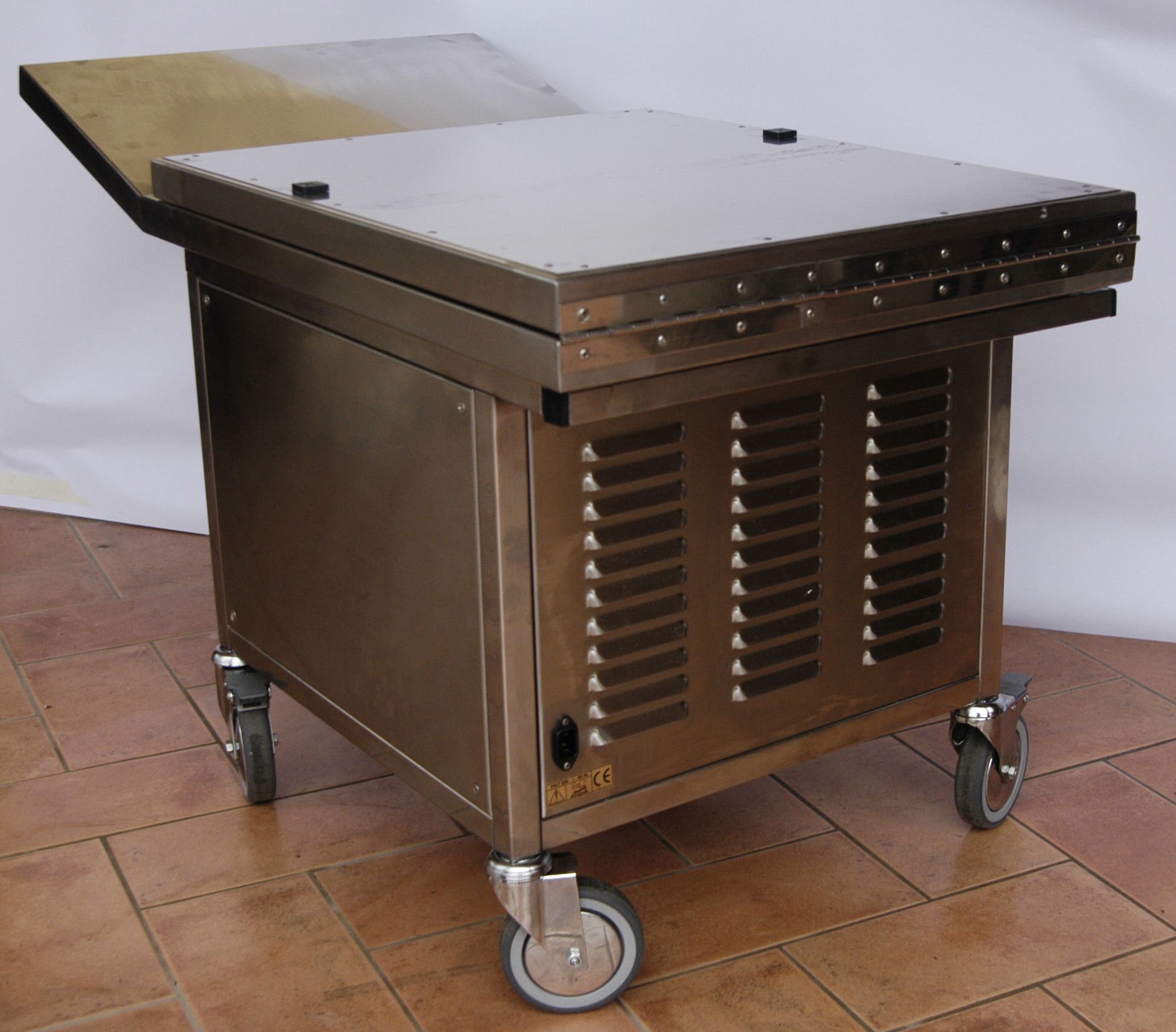 Tavolo refrigerato per salme